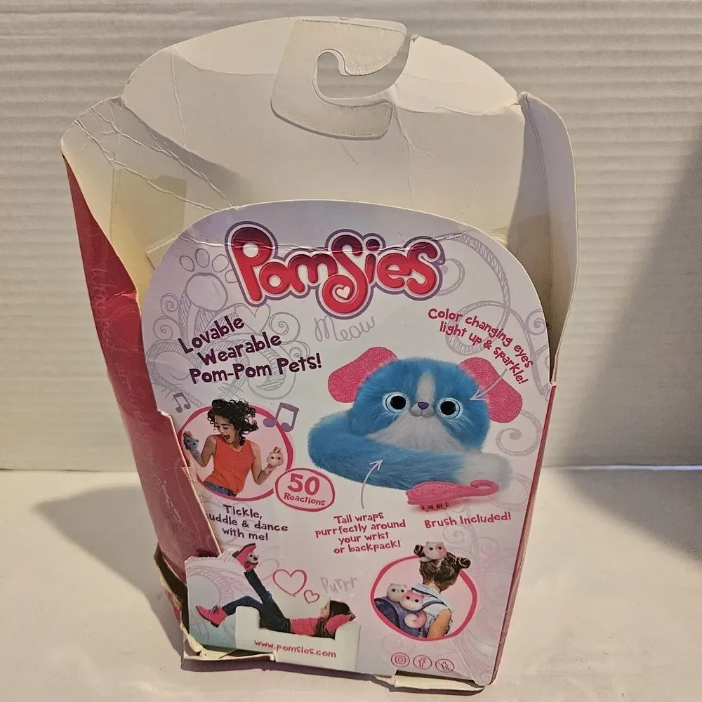 NEW! Skyrocket‎ Pomsies Exclusive Puppy 